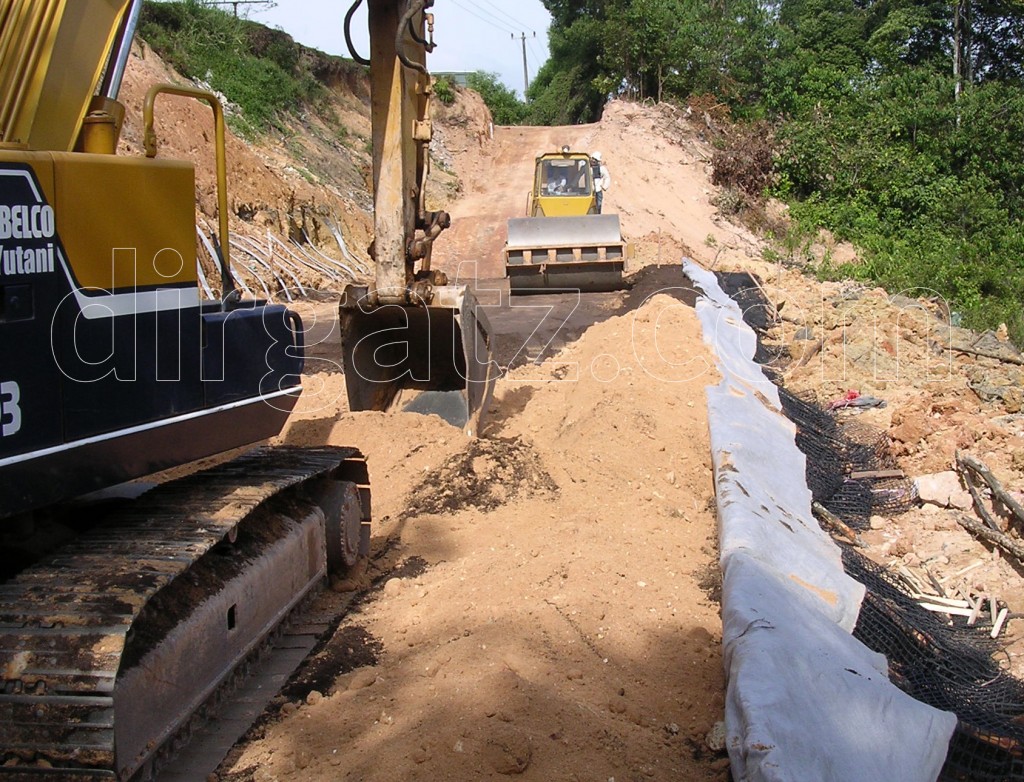 <p>separasi slider produk</p>